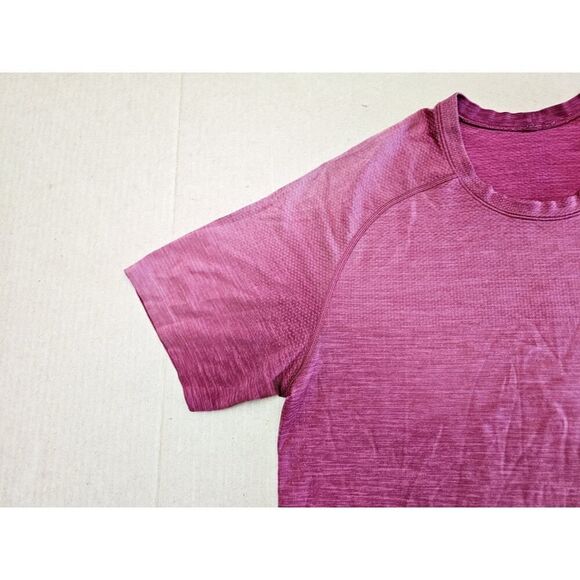 Lululemon Metal Vent Tech Short Sleeve Men's Size Medium Red - Picture 6 of 15